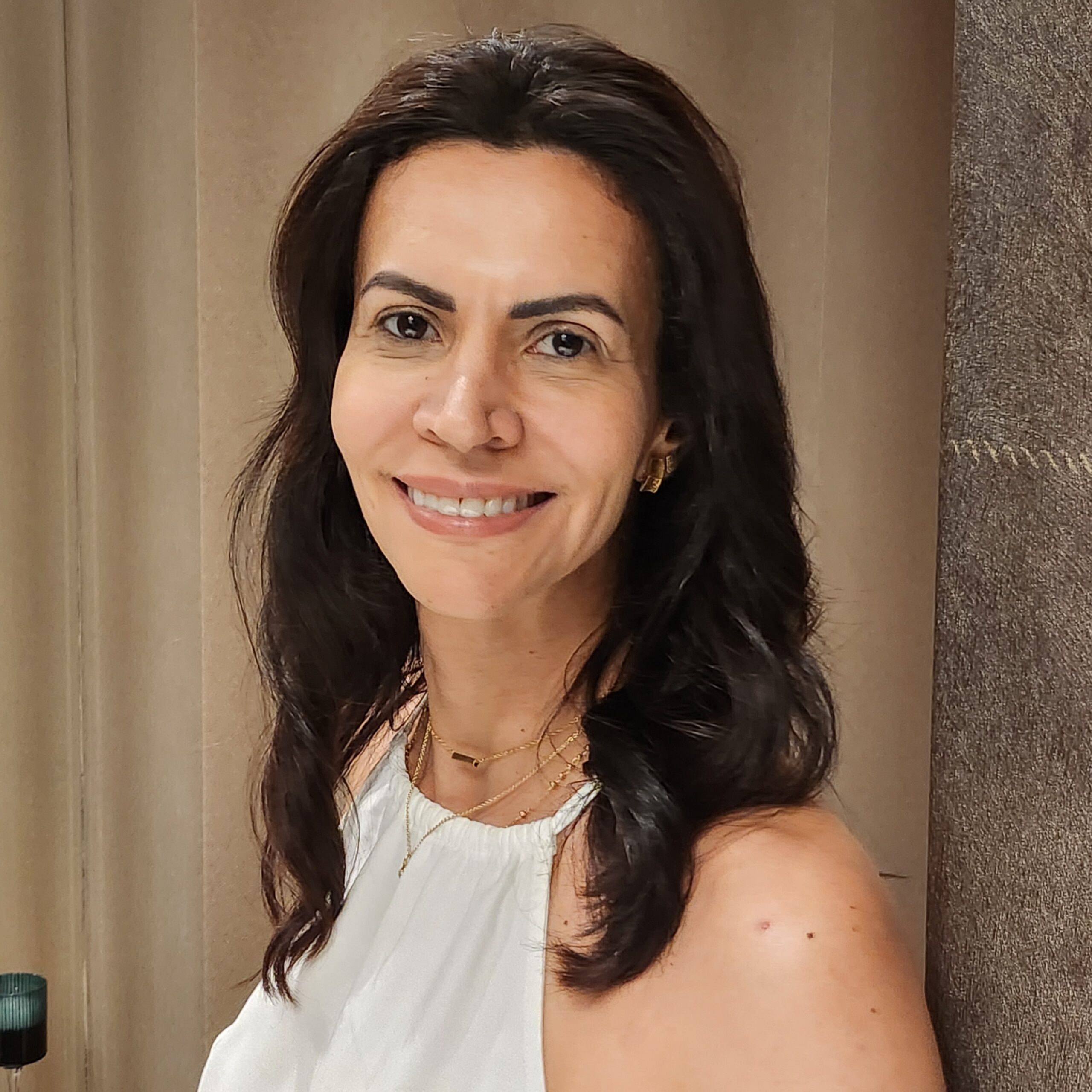 Eneida Caramoni consultora financeira